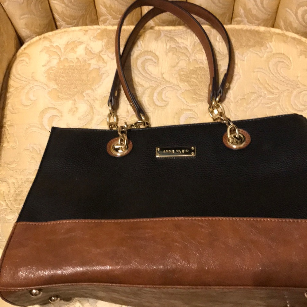 Anne Klein handbag - Picture 3 of 11
